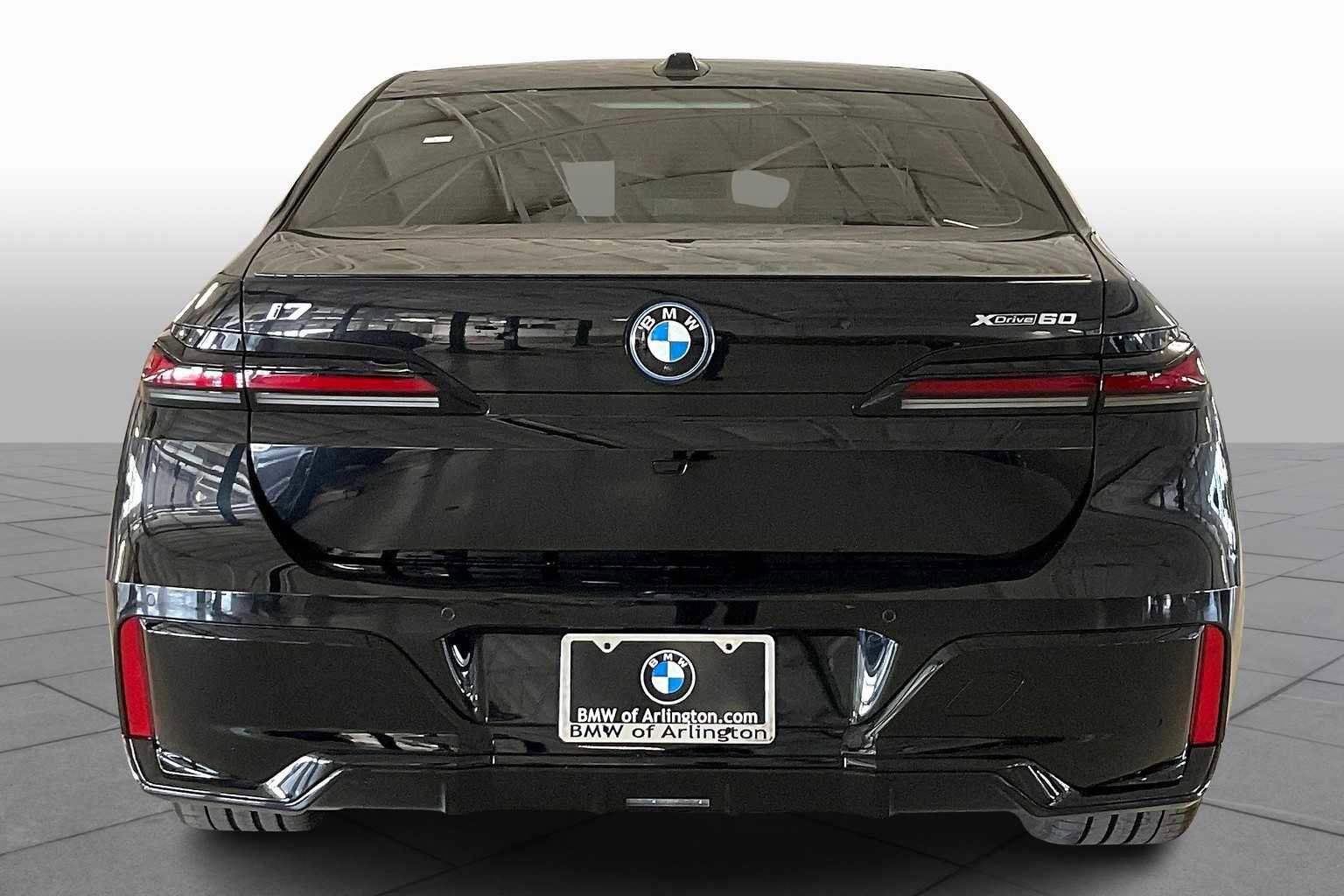 Used 2023 BMW i7 xDrive60 image 4