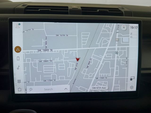 Certified 2025 Land Rover Defender 110 V8 image 16