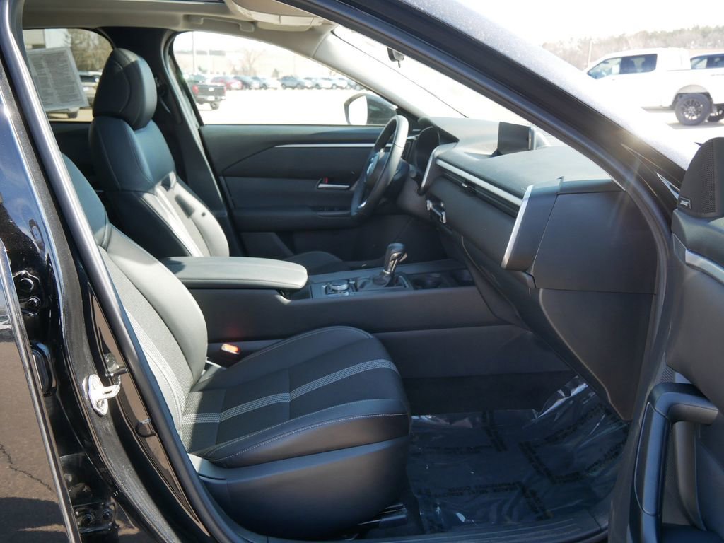 Used 2025 MAZDA CX-50 AWD 2.5 S w/ Premium Package image 12