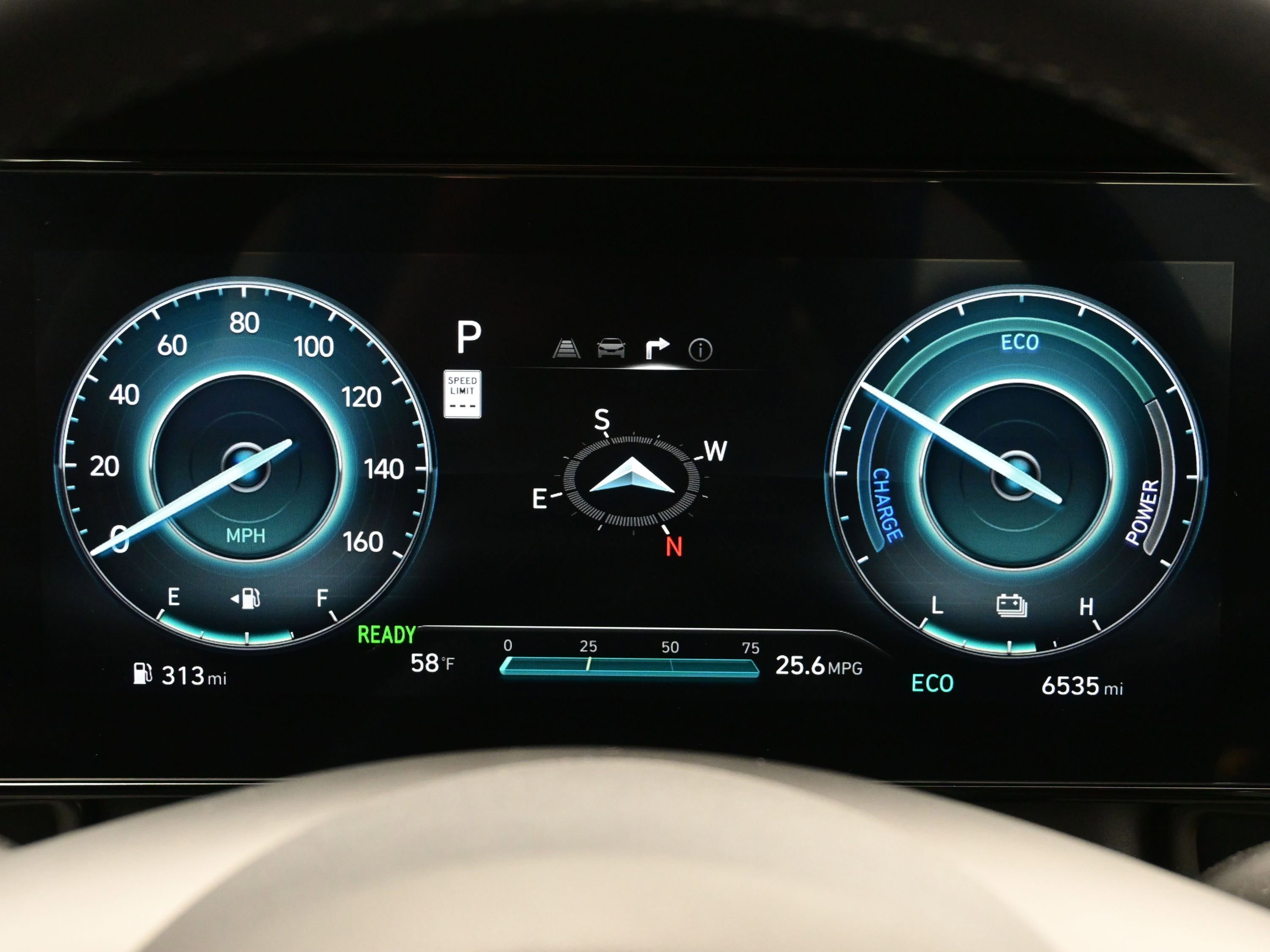 Certified 2025 Hyundai Elantra Limited image 24