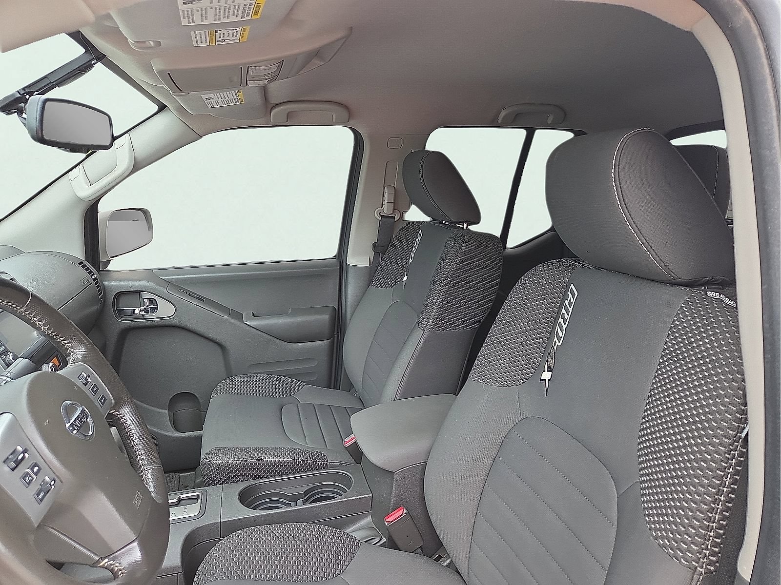 Used 2018 Nissan Frontier PRO-4X AWD/4WD image 12