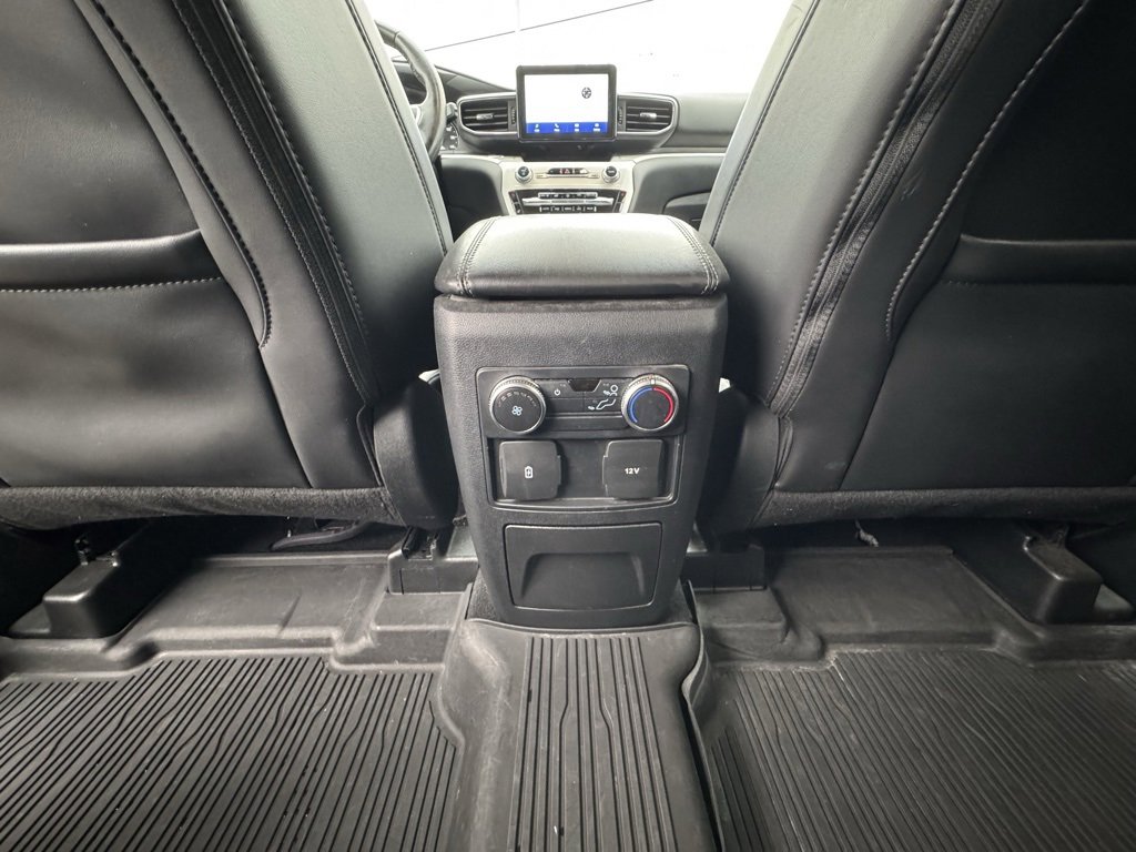 Used 2022 Ford Explorer XLT w/ Equipment Group 202A image 15