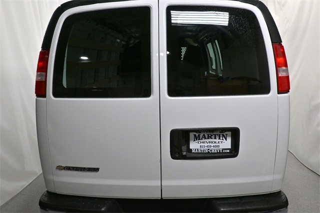 Certified 2024 Chevrolet Express 2500 w/ Driver Convenience Package image 4