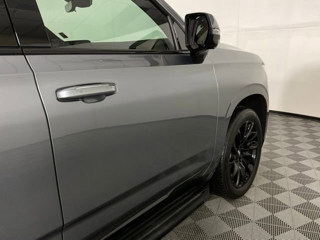 Used 2021 Cadillac Escalade Sport w/ LPO, ONYX Package image 7