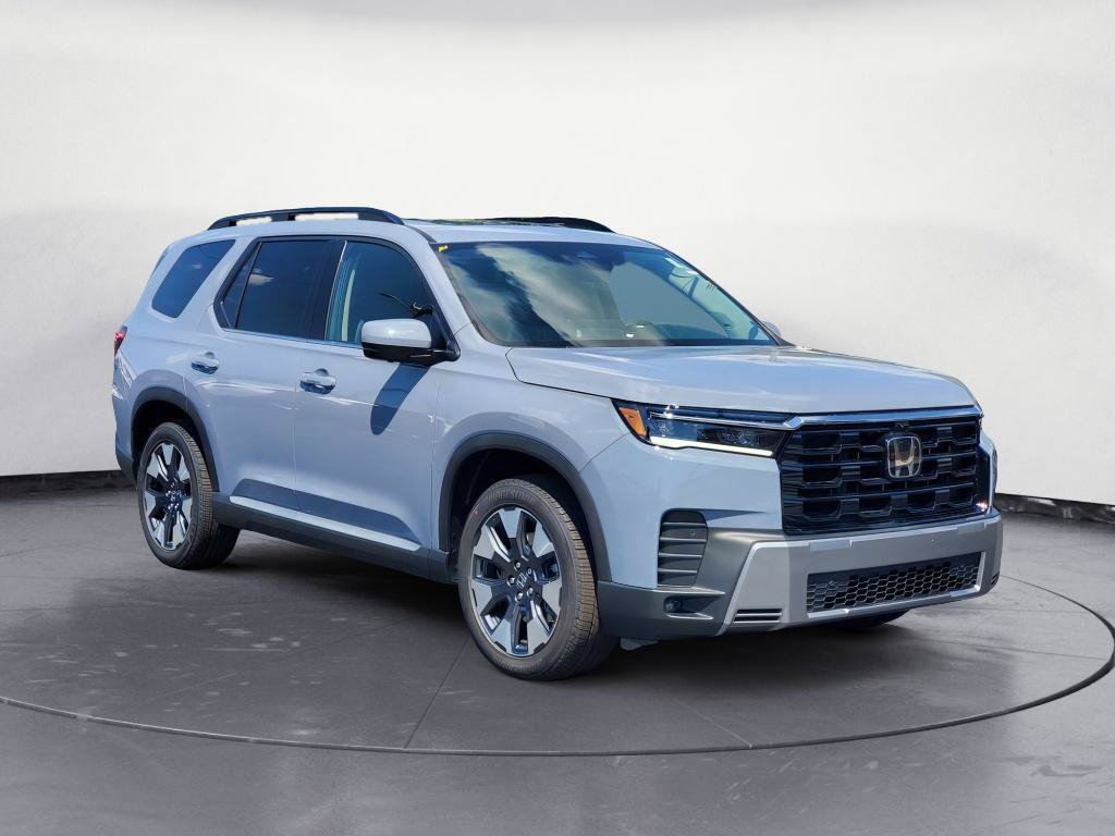 New 2026 Honda Pilot Touring image 2