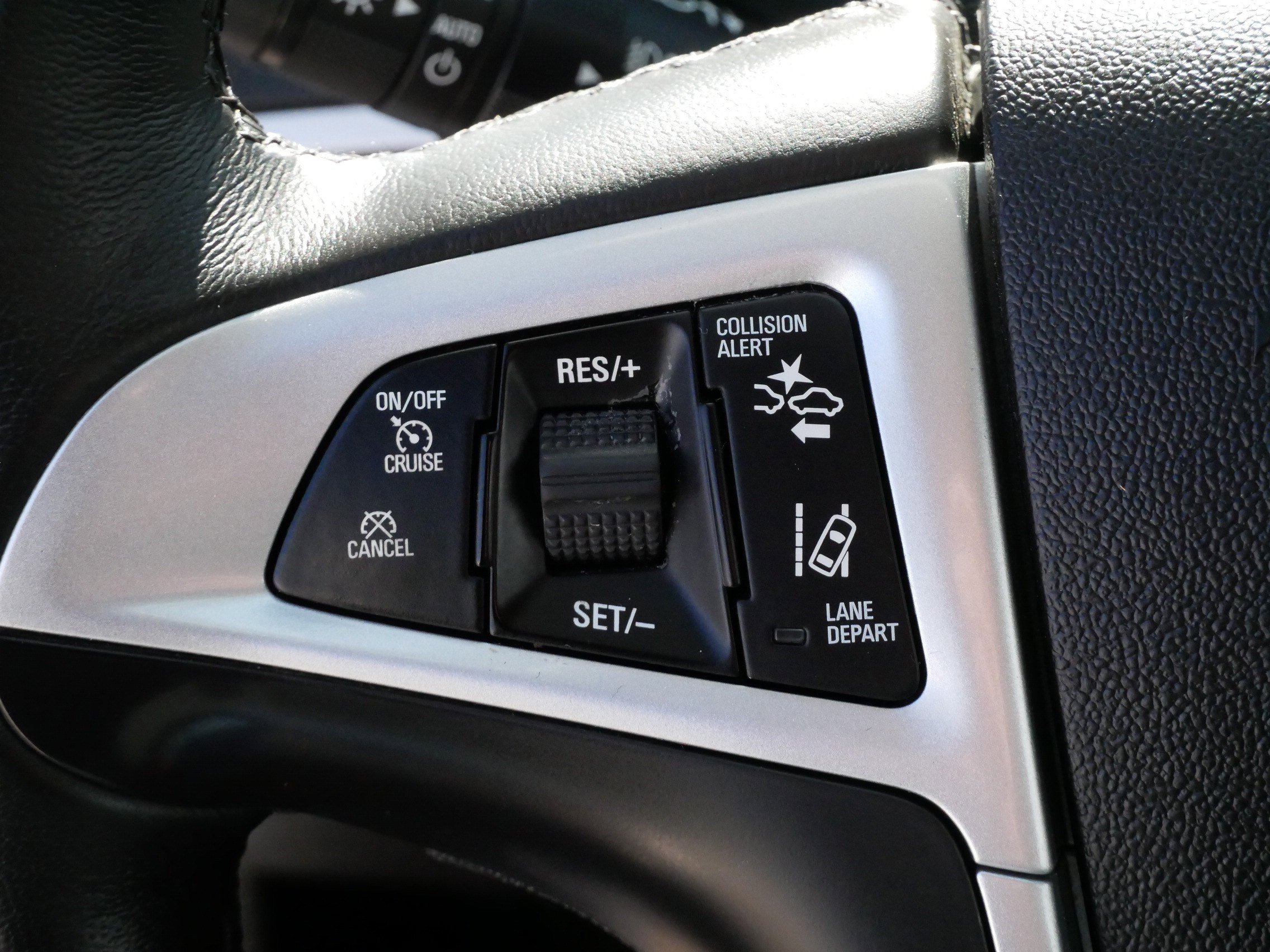 Used 2015 Chevrolet Equinox LTZ image 26