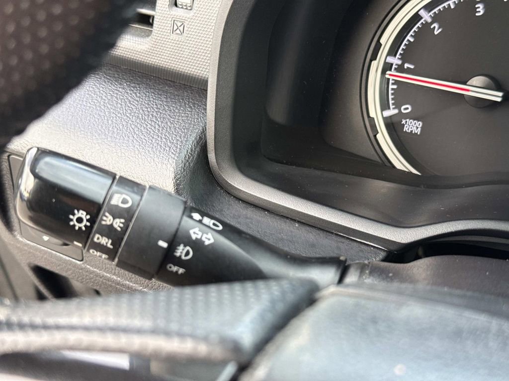 Used 2022 Toyota 4Runner TRD Off-Road Premium AWD/4WD image 47