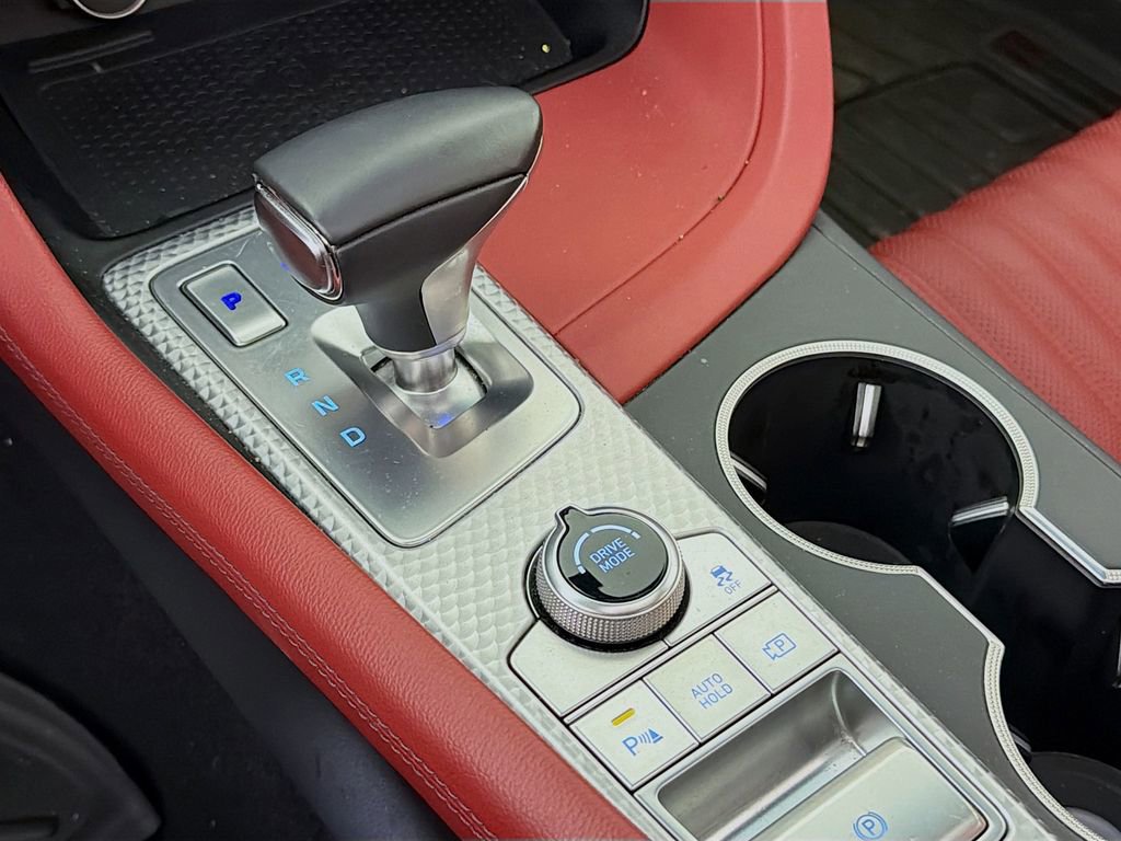 Used 2023 Genesis G70 2.0T w/ Sport Prestige Package image 21