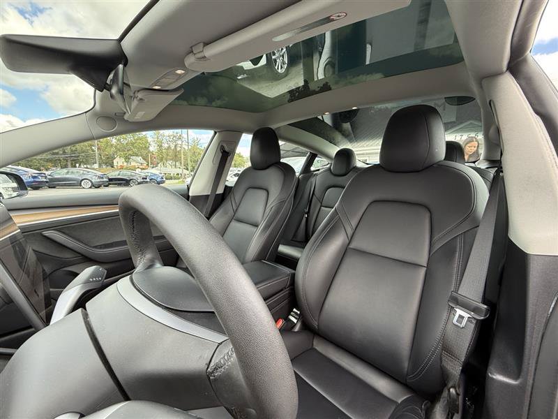 Used 2022 Tesla Model 3 Performance AWD/4WD image 10