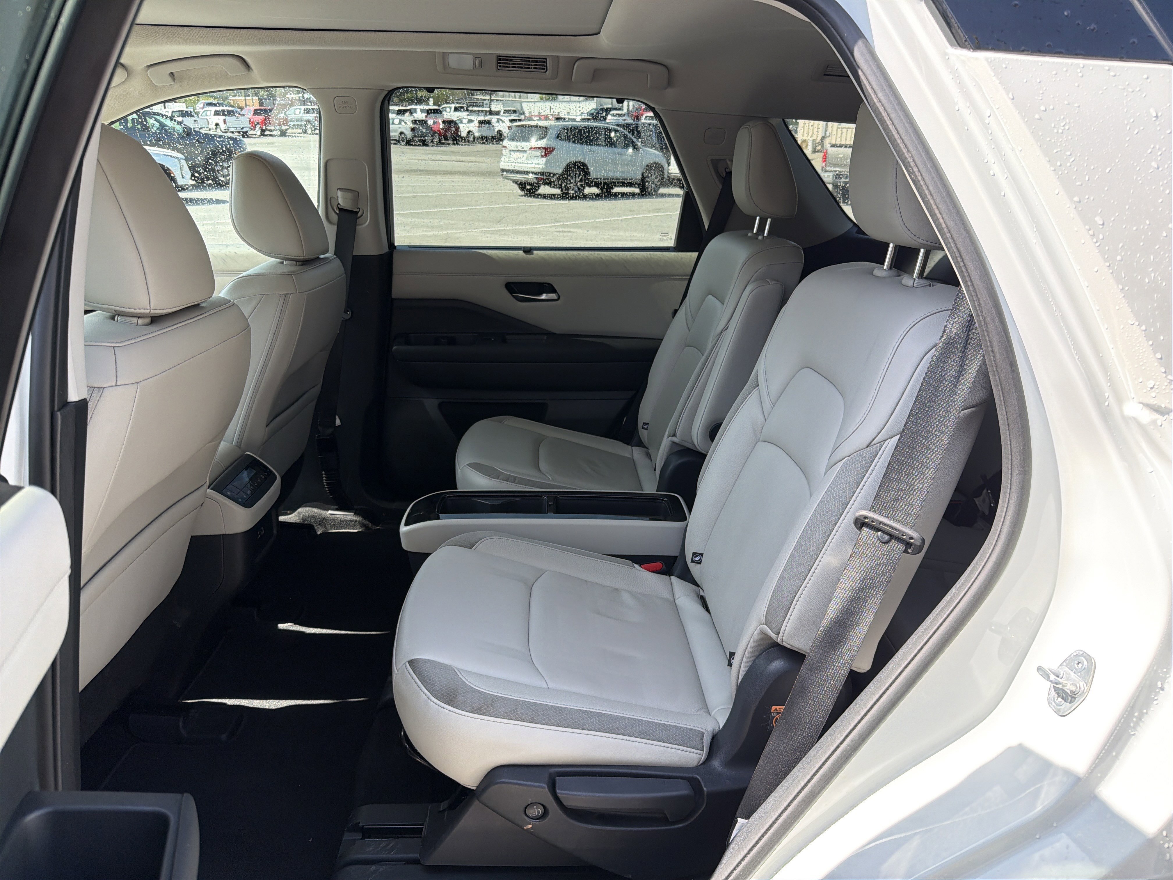 Used 2023 Nissan Pathfinder SL w/ SL Premium Package image 25