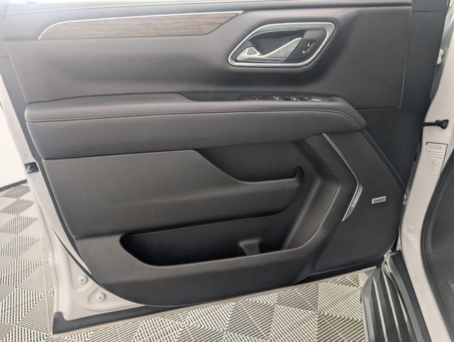 Used 2024 Chevrolet Tahoe Premier AWD/4WD image 10