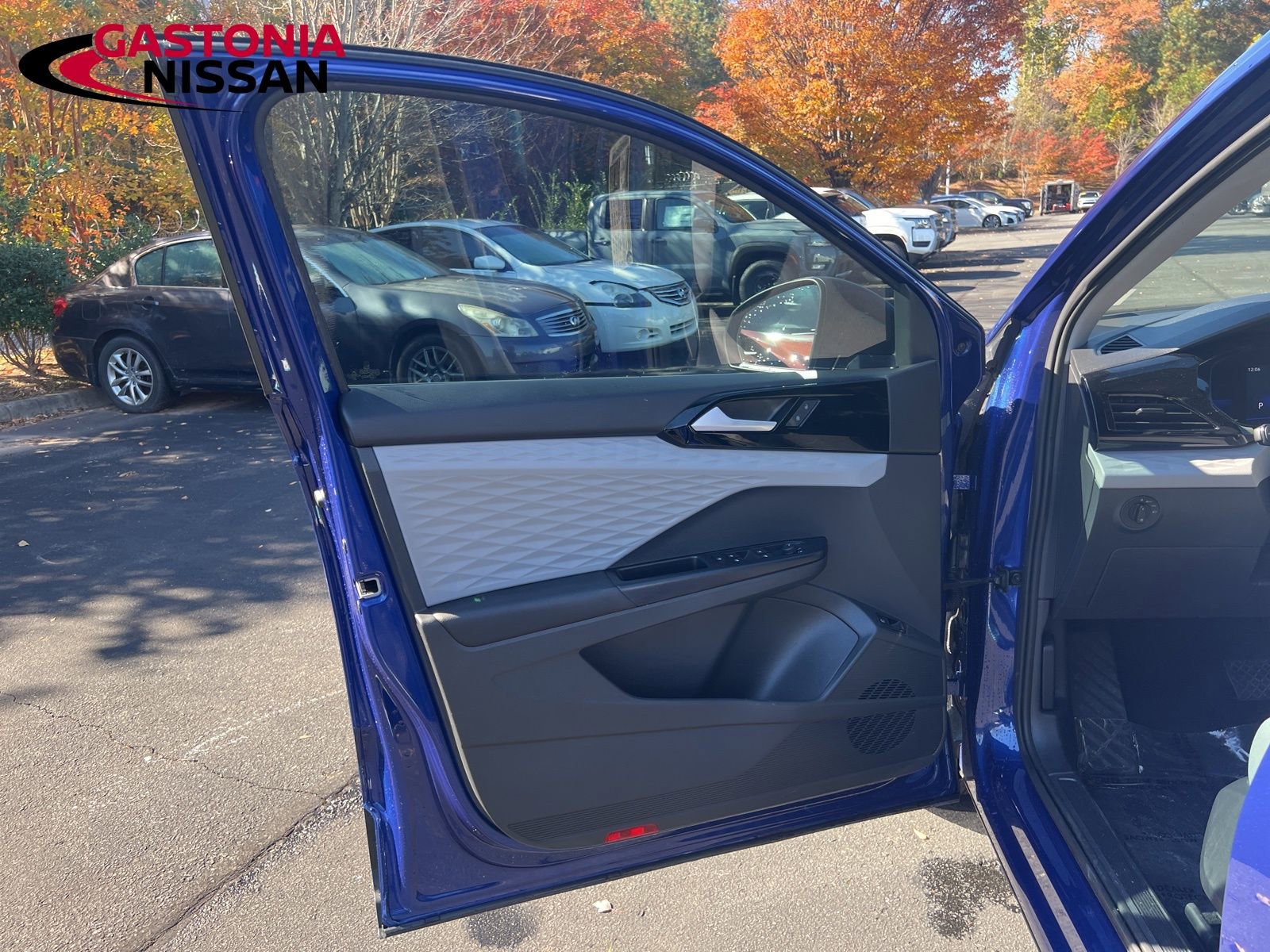 Used 2023 Volkswagen Taos S image 33