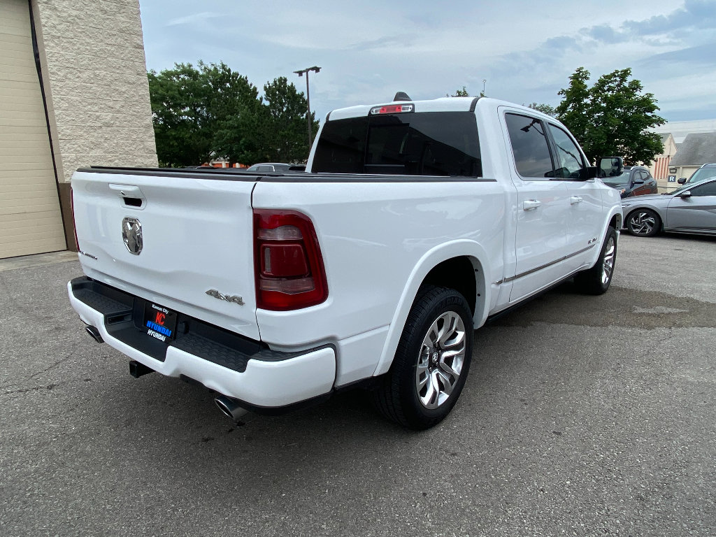 Used 2023 RAM 1500 Limited w/ Body Color Bumper Group AWD/4WD image 5