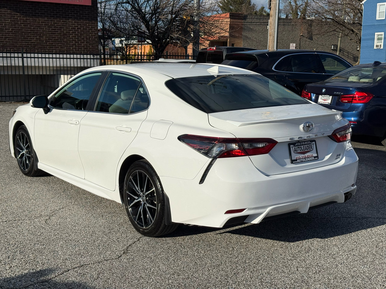 Used 2024 Toyota Camry SE image 16