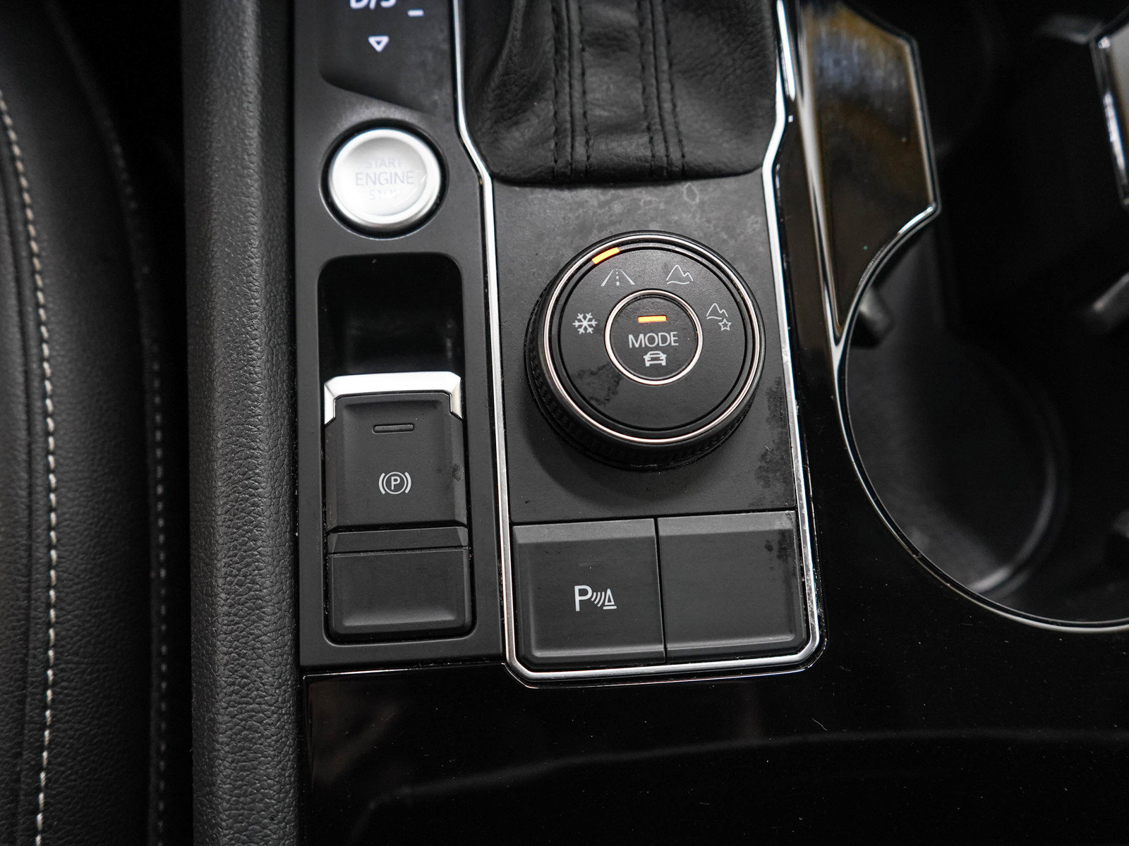 Used 2021 Volkswagen Atlas SEL w/ MDO Package (Bench Seat) AWD/4WD image 26