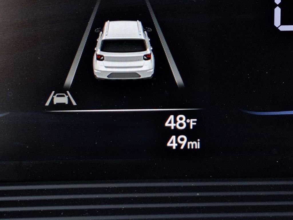 Used 2024 Hyundai Venue Limited image 19