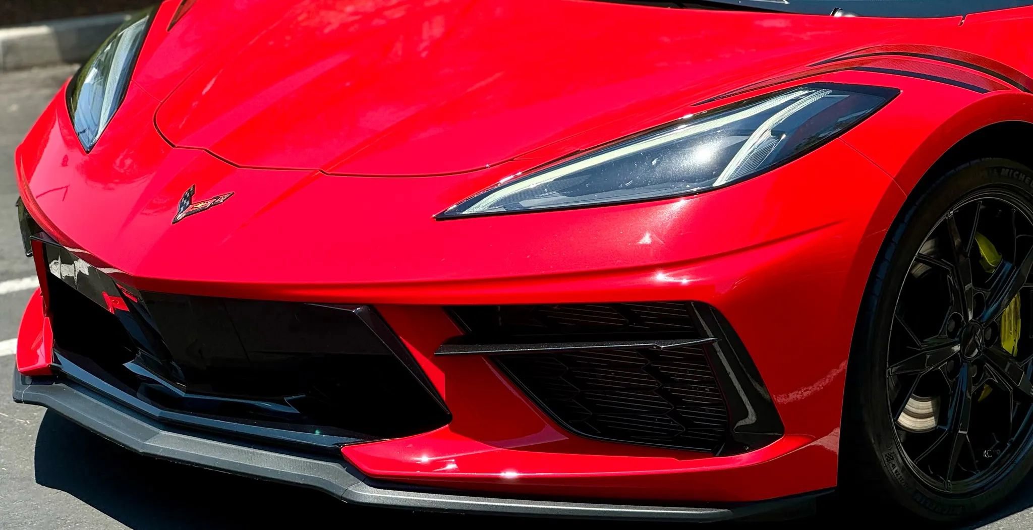 Used 2020 Chevrolet Corvette Stingray Coupe w/ Z51 Performance Package image 3