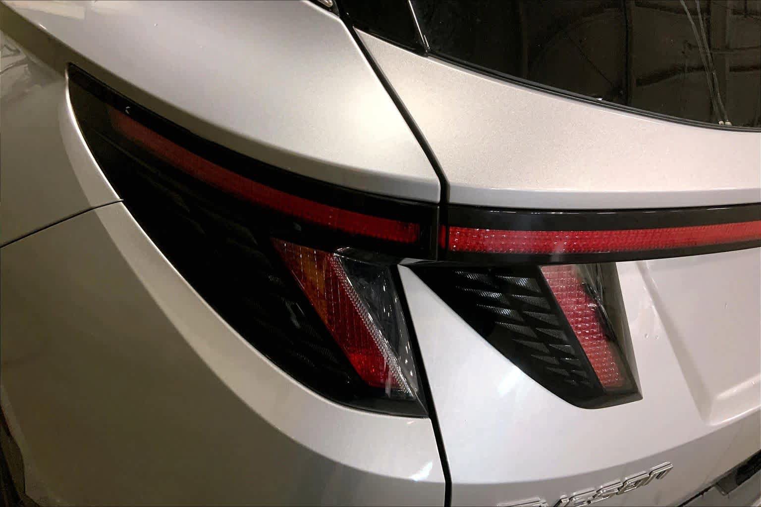 Used 2024 Hyundai Tucson Limited image 29