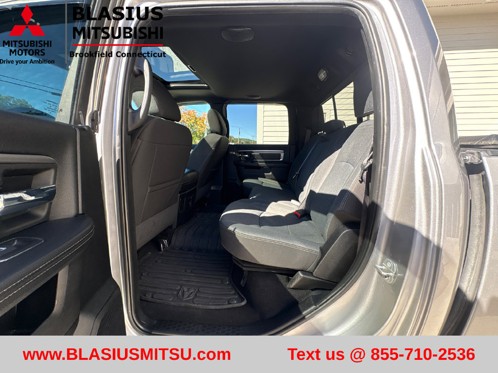 Used 2021 RAM 1500 Warlock AWD/4WD image 39