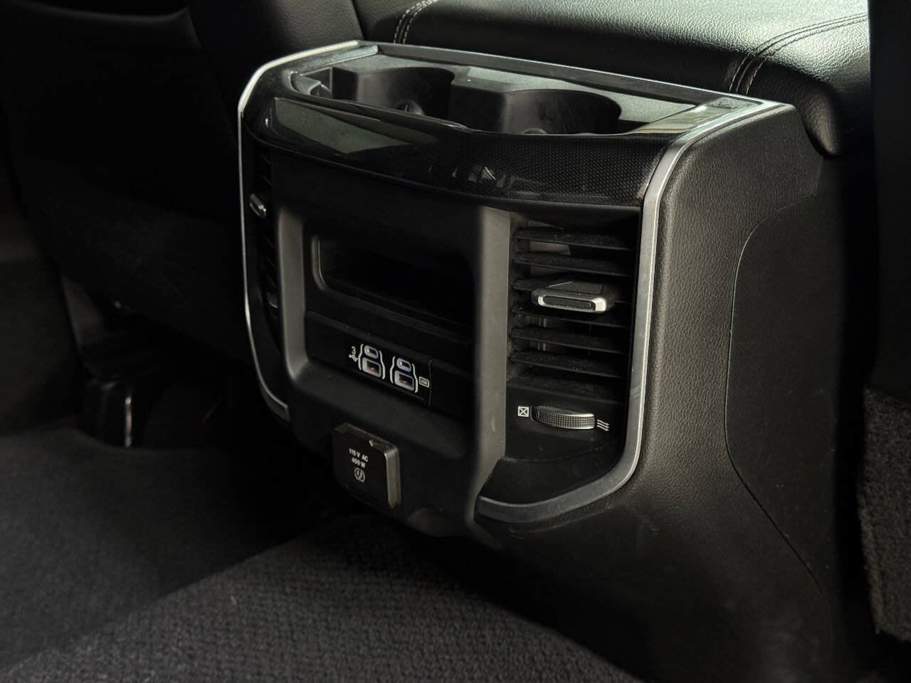 Used 2020 RAM 3500 Laramie w/ Night Edition AWD/4WD image 33