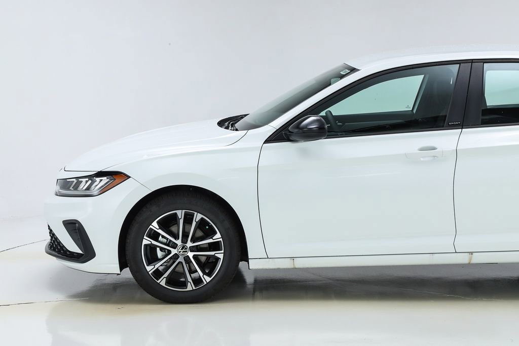 New 2025 Volkswagen Jetta Sport image 3