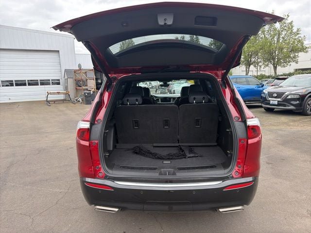 Used 2022 Buick Enclave Premium AWD/4WD image 29