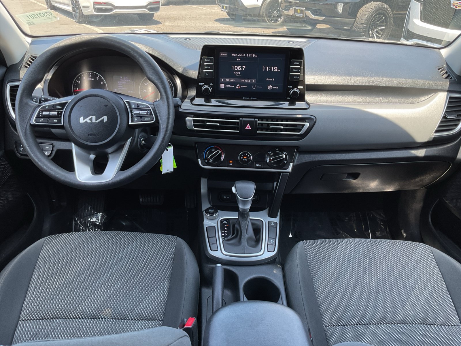 Used 2022 Kia Seltos LX AWD/4WD image 15