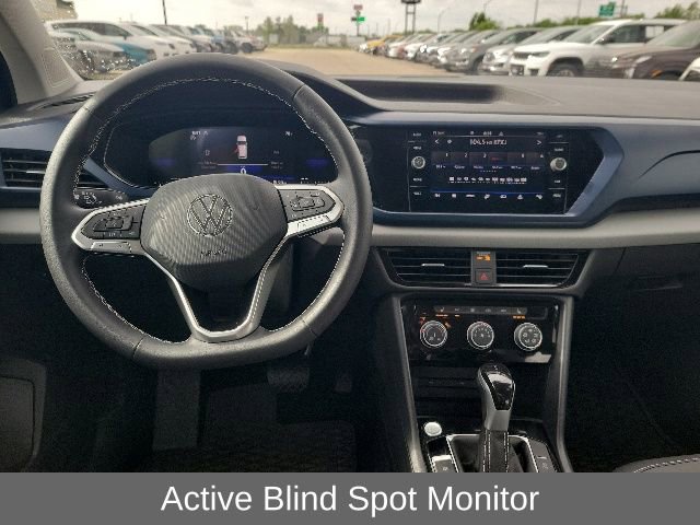 Used 2023 Volkswagen Taos SE AWD/4WD image 4