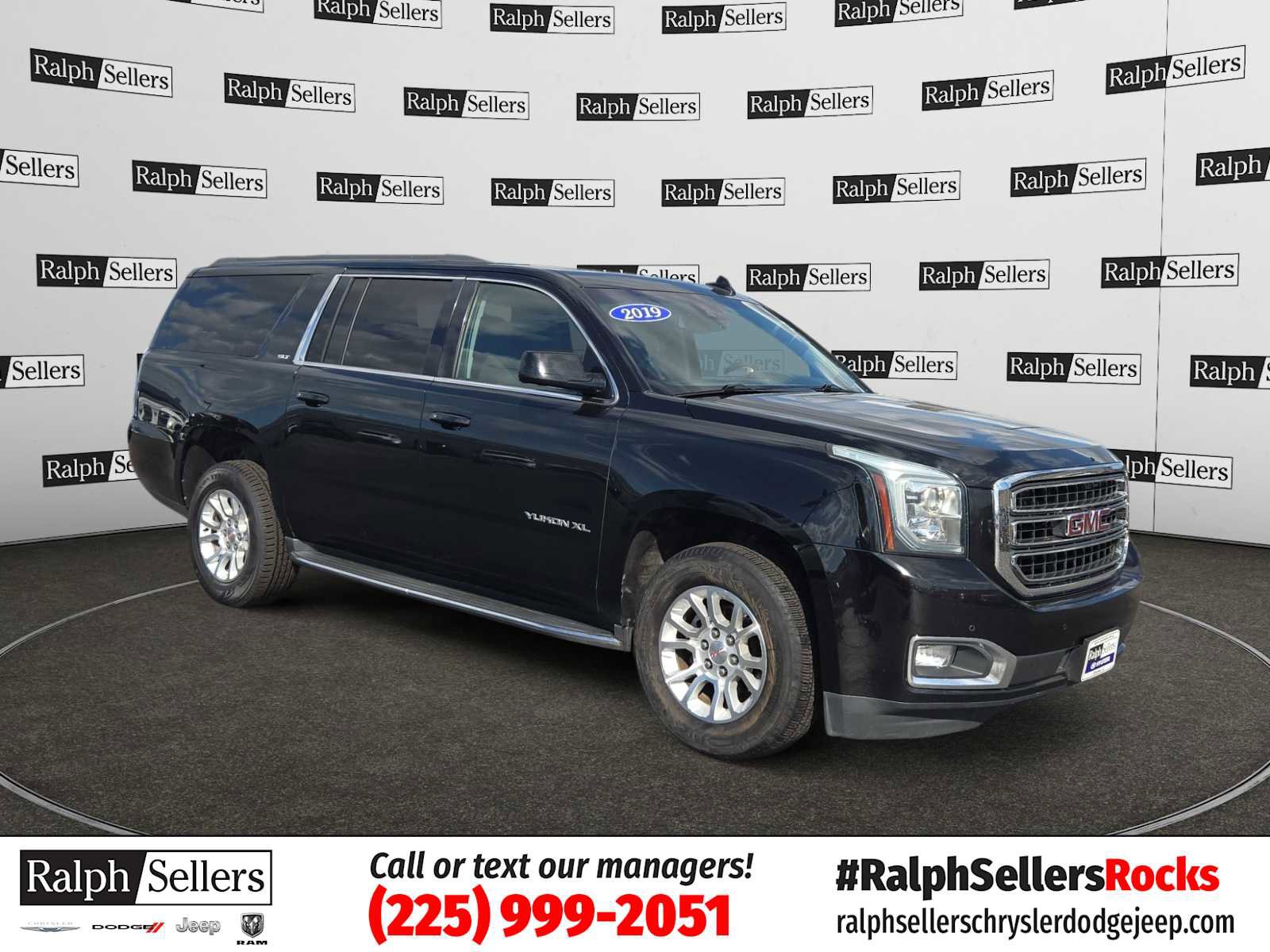 Used 2019 GMC Yukon XL SLT AWD/4WD image 1