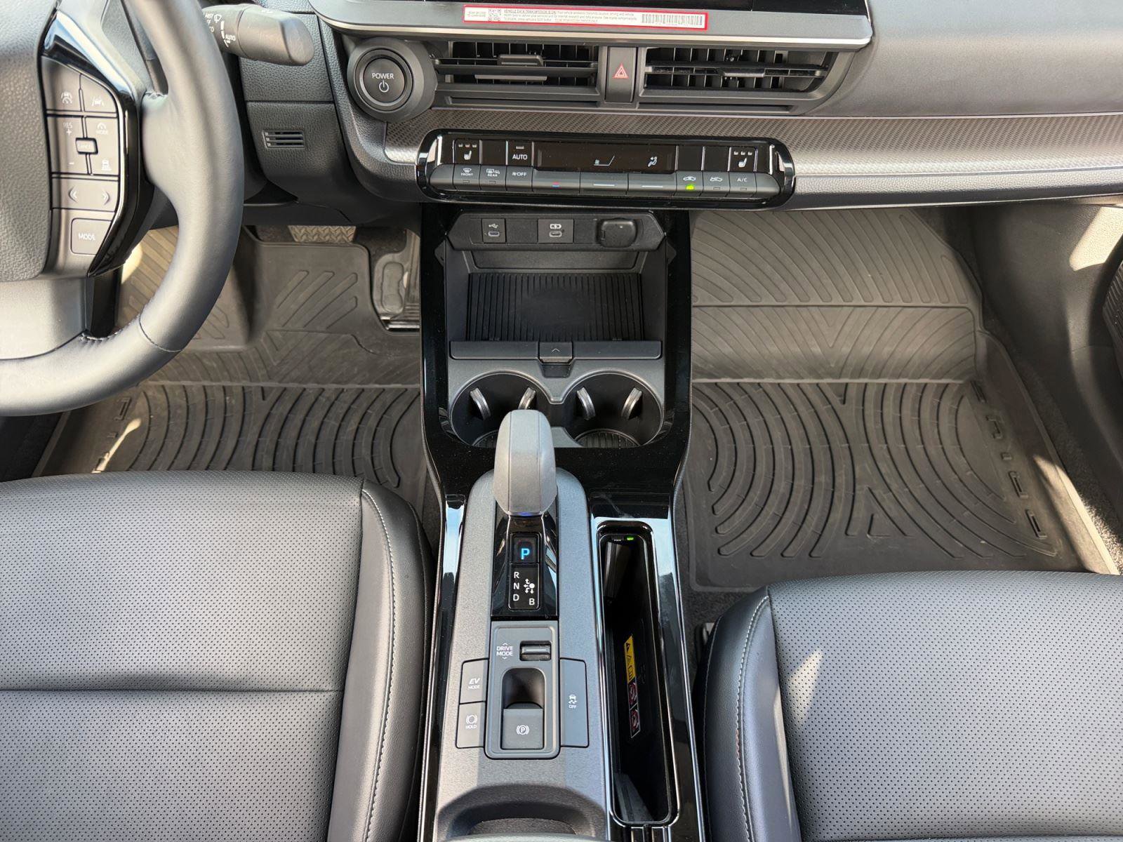 Used 2026 Toyota Prius XLE FWD image 11