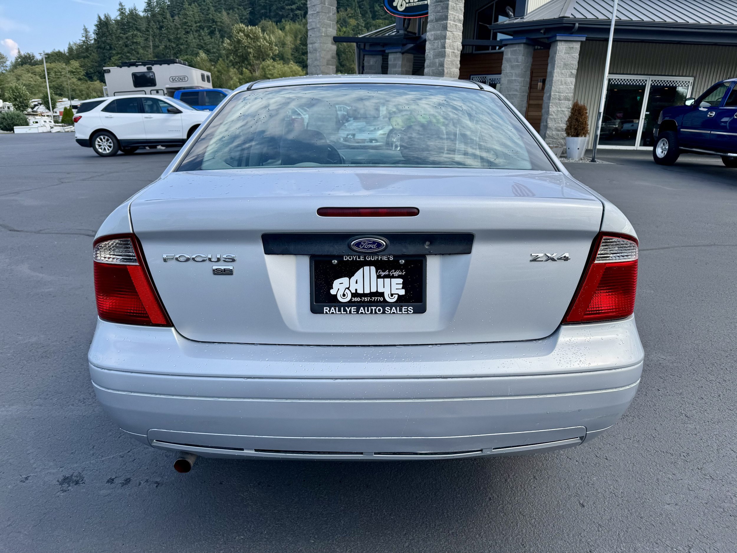 Used 2005 Ford Focus S FWD image 5