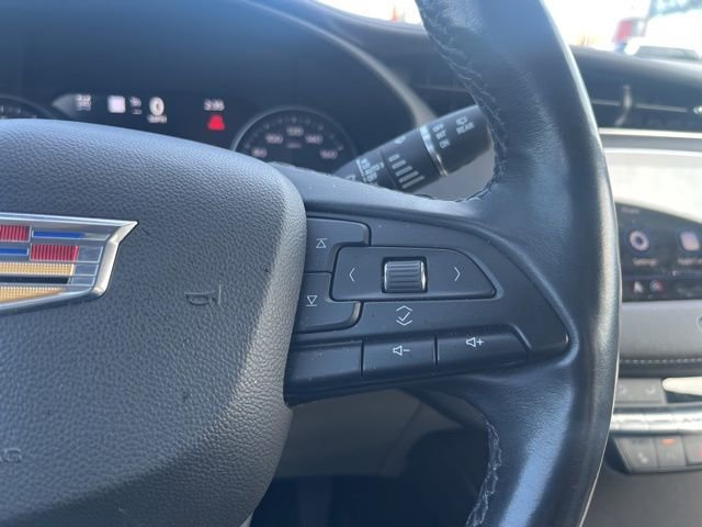 Used 2019 Cadillac XT4 Premium Luxury w/ Technology Package image 13