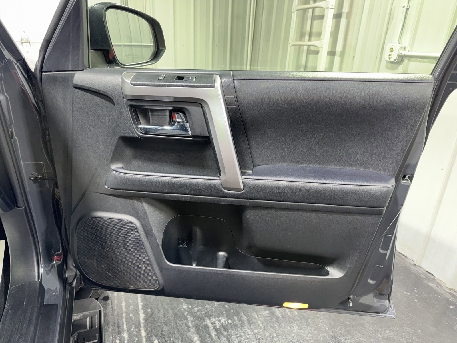 Used 2024 Toyota 4Runner SR5 AWD/4WD image 11