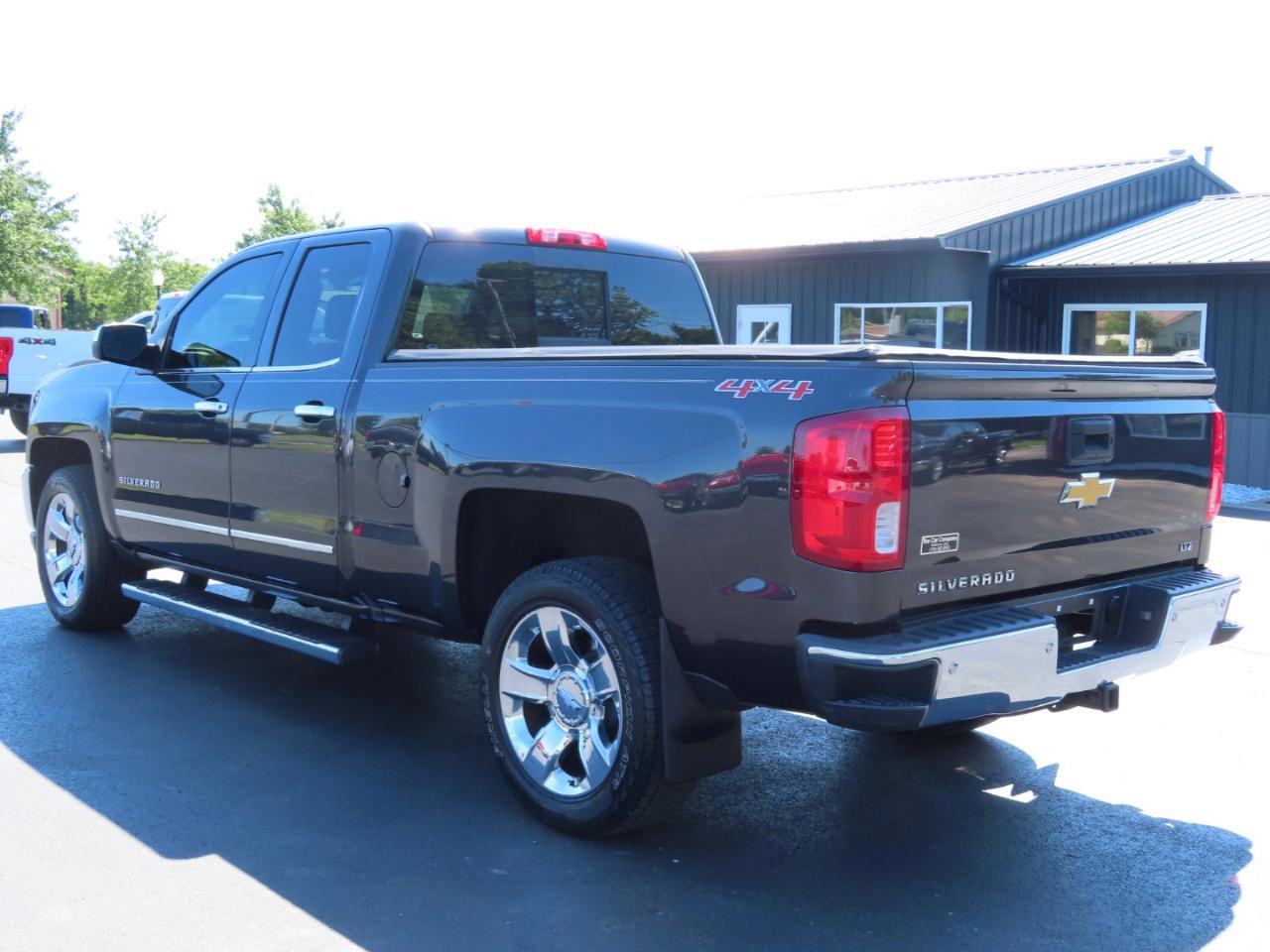 Used 2016 Chevrolet Silverado 1500 LTZ w/ Sport Package AWD/4WD image 4