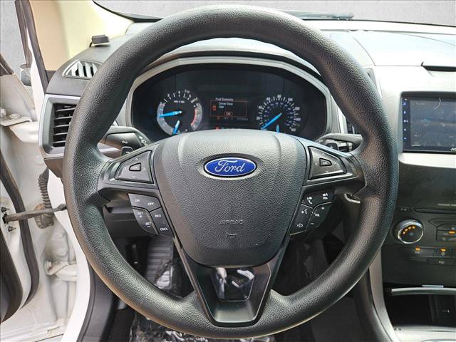 Used 2015 Ford Edge SE FWD image 12