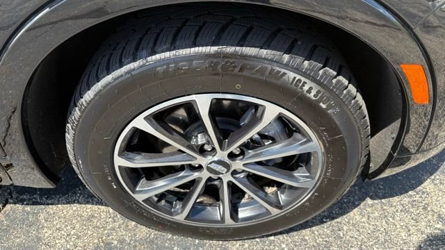 Used 2024 Cadillac XT4 Sport AWD/4WD image 18