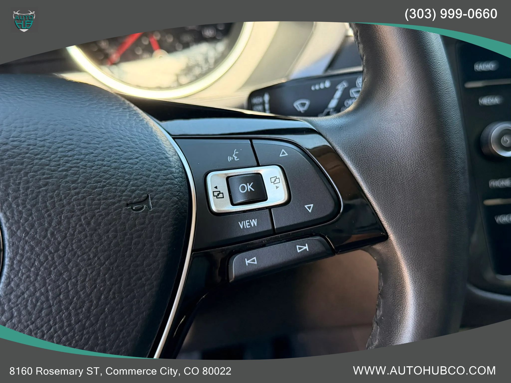Used 2020 Volkswagen Tiguan SE w/ Panoramic Sunroof Package AWD/4WD image 16