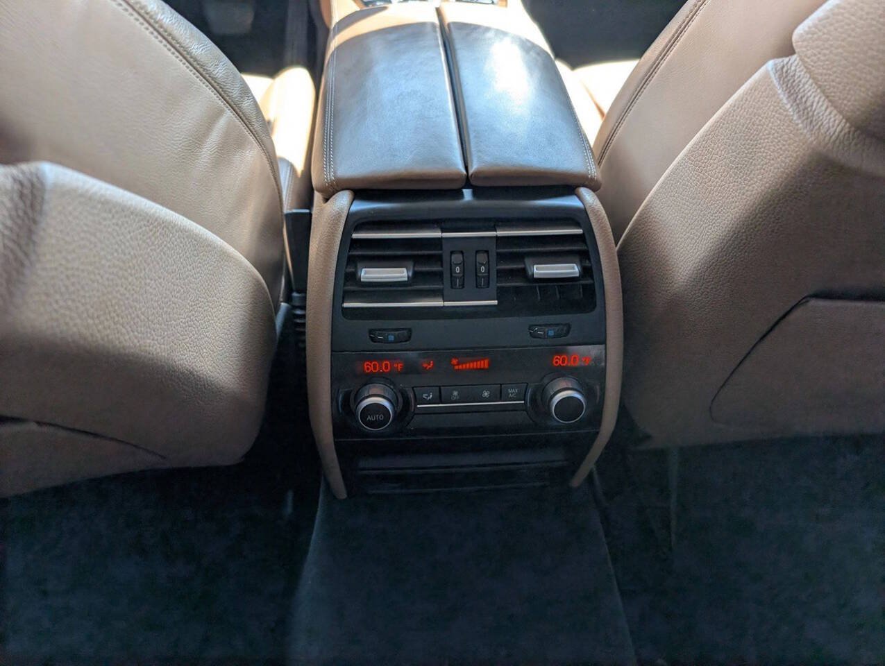 Used 2013 BMW 740Li xDrive AWD/4WD image 40