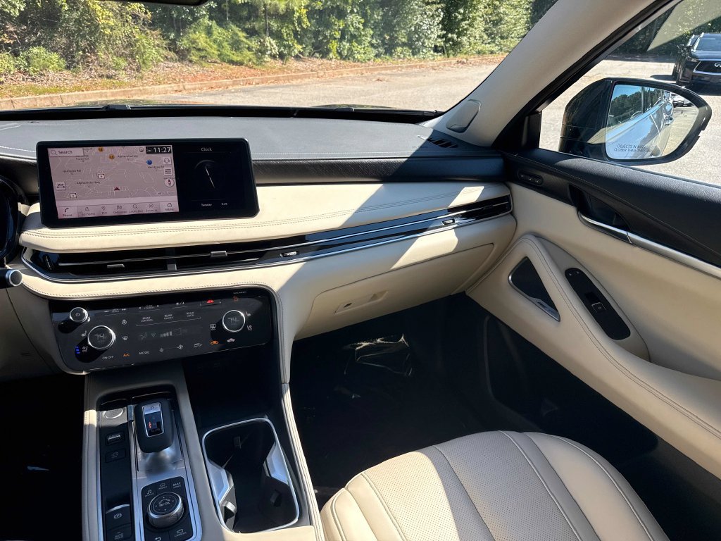 Used 2023 INFINITI QX60 Sensory w/ Cargo Package AWD/4WD image 15