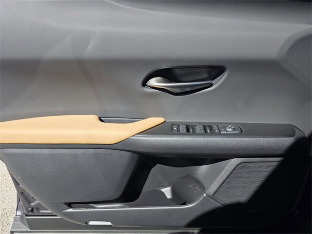 New 2025 Lexus UX 300h FWD image 25