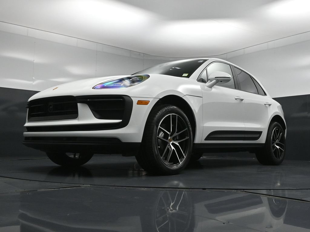 New 2026 Porsche Macan AWD/4WD image 23
