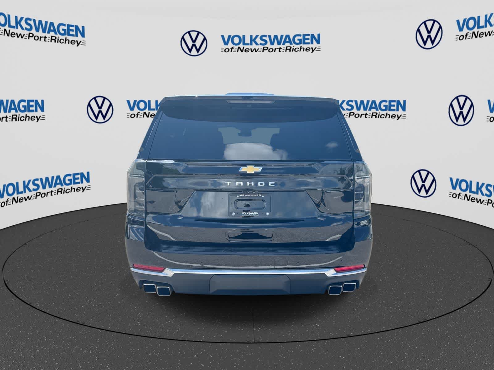 Used 2025 Chevrolet Tahoe High Country AWD/4WD image 13