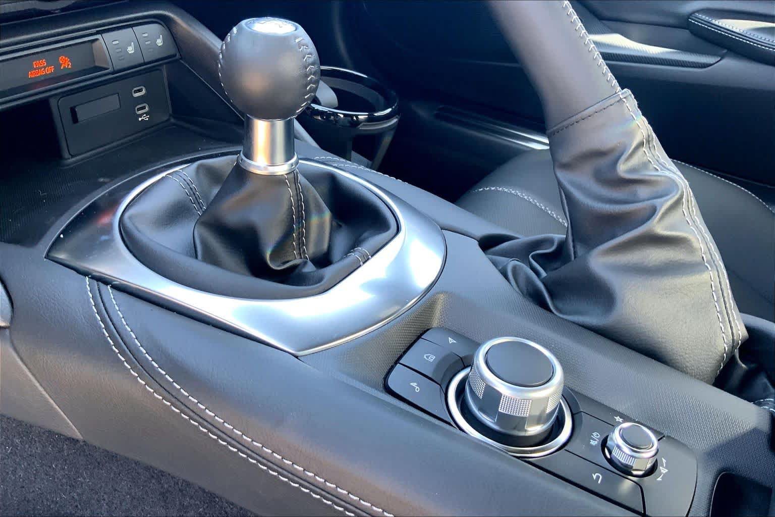 New 2026 MAZDA MX-5 Miata RF Grand Touring RWD image 7