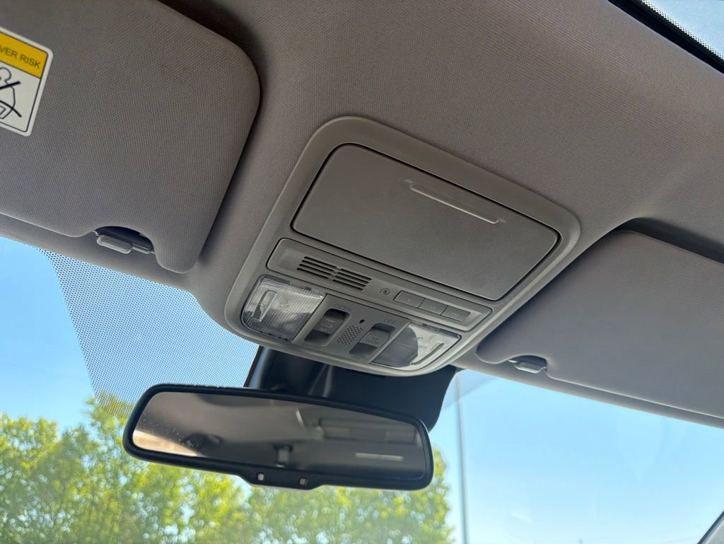 Used 2017 Honda Pilot Touring image 15