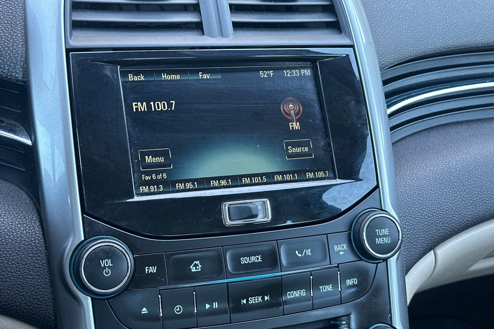 Used 2015 Chevrolet Malibu LT w/ Power Convenience Package FWD image 23