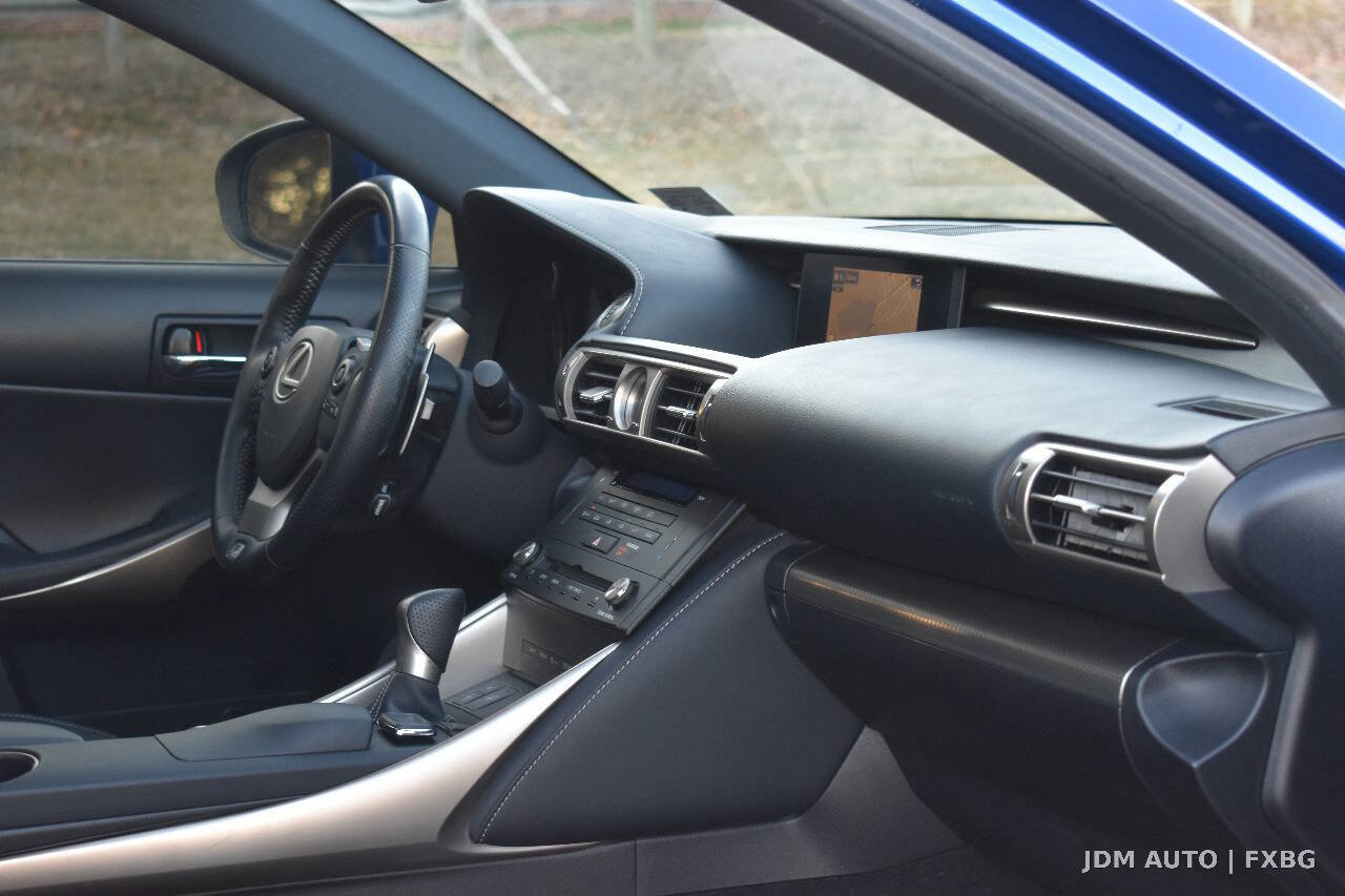Used 2016 Lexus IS 300 AWD w/ F Sport Package image 16