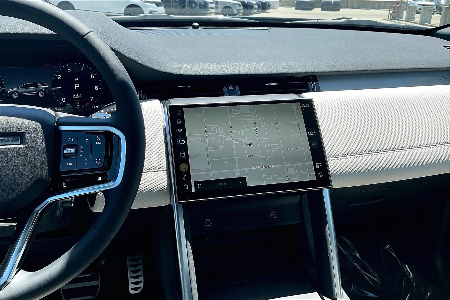 New 2026 Land Rover Discovery Sport Landmark AWD/4WD image 11