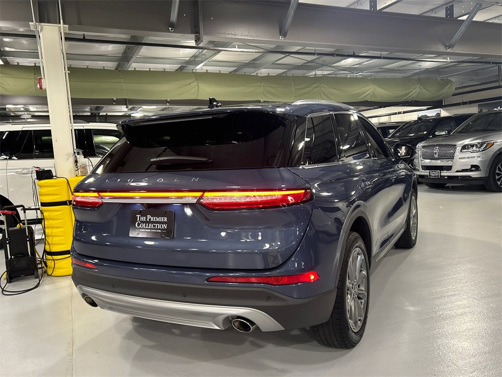 Certified 2022 Lincoln Corsair AWD w/ Premium Package image 2