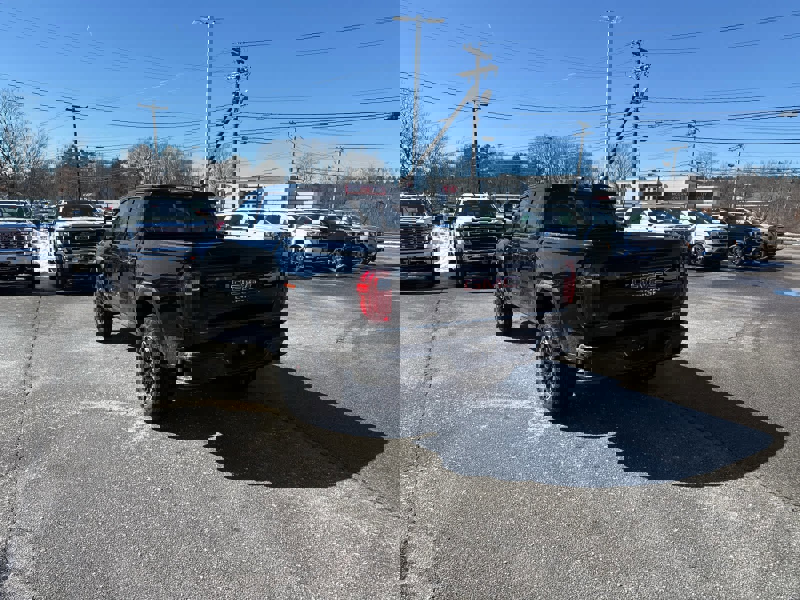 New 2026 GMC Canyon AT4 w/ Technology Plus Package image 3