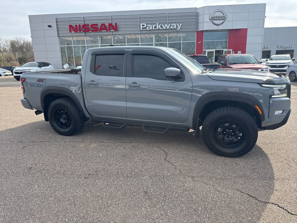 Used 2023 Nissan Frontier PRO-4X w/ Pro Convenience Package image 1